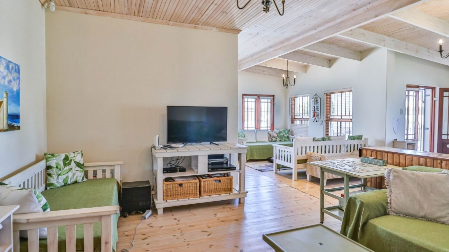 4 Bedroom Property for Sale in Kleinmond Western Cape